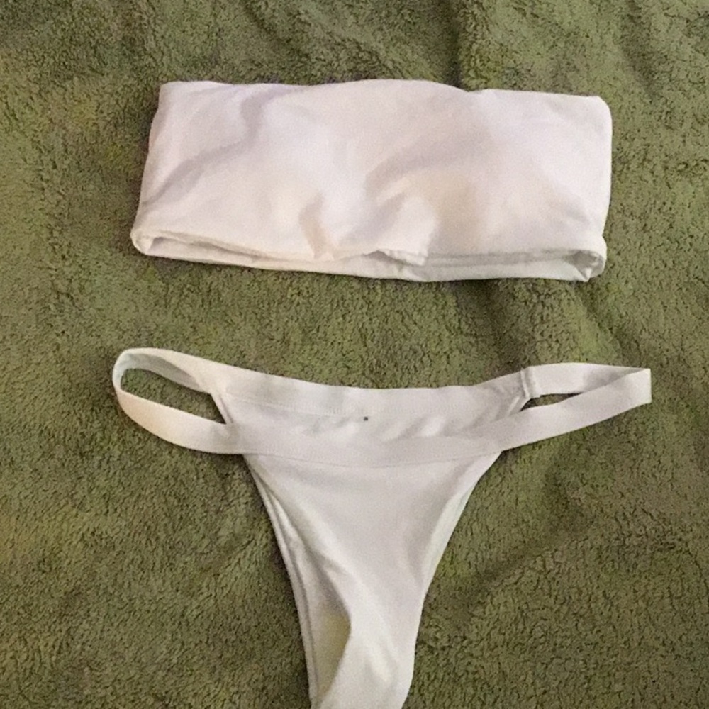 Bandeau white bikini